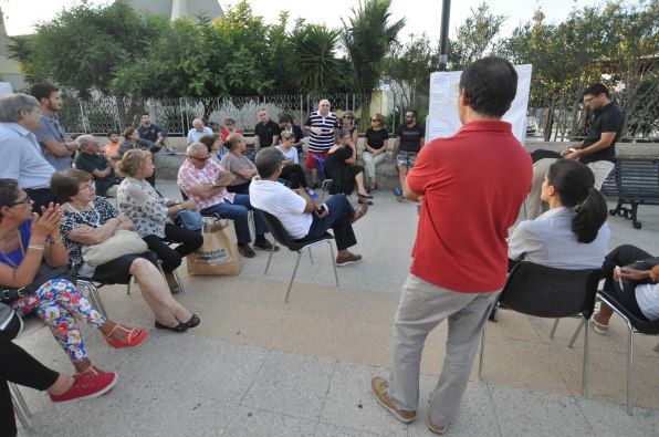 DSC_2235 plenaria con uomo che parla